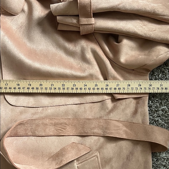 NWT Rebel Wilson x Angels Suede Belted Trench Coat in Blush in Size 3XL - Picture 10 of 14